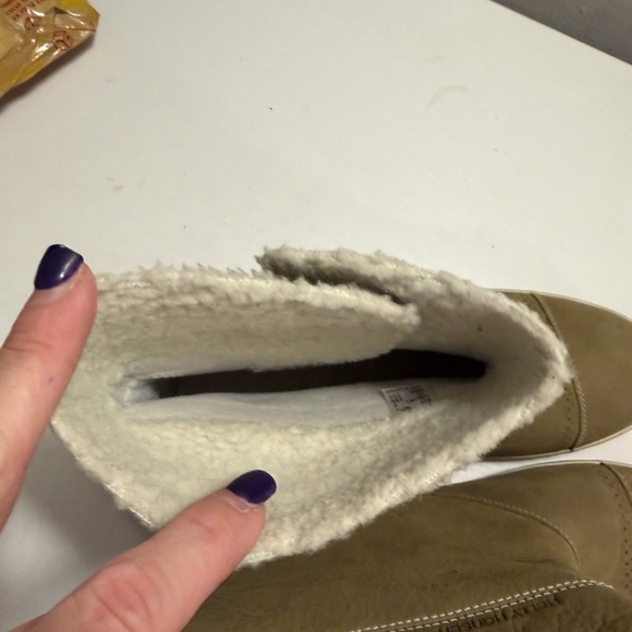 Helly Hansen Tan Winter Boots - Picture 5 of 5